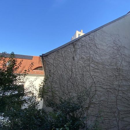 Modern Apartment Near The River Budapeste Exterior foto
